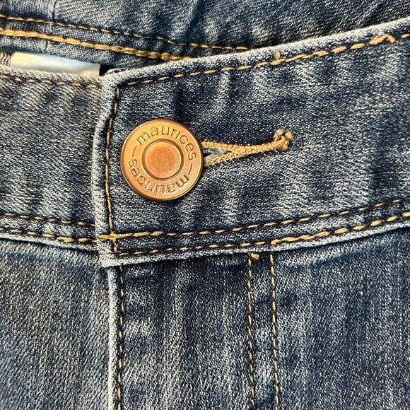 MAURICES Jeans Women's Size 9/10 Long Blue Denim Mid-Rise Bootcut Medium Wash - Picture 4 of 16